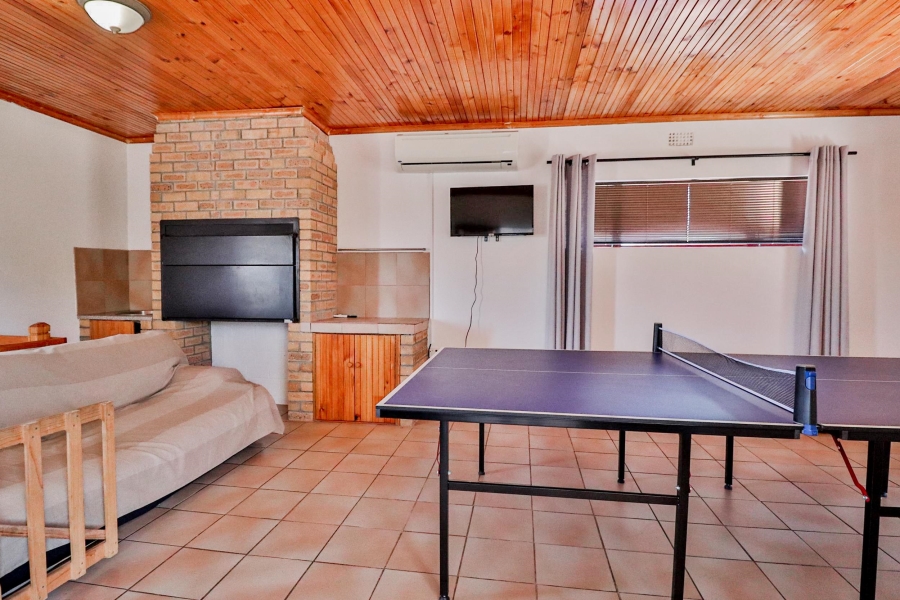 6 Bedroom Property for Sale in Country Club Western Cape
